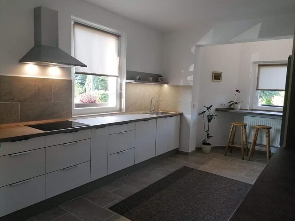 Villa Lili Apartments Balatonkeresztúr Eksteriør billede