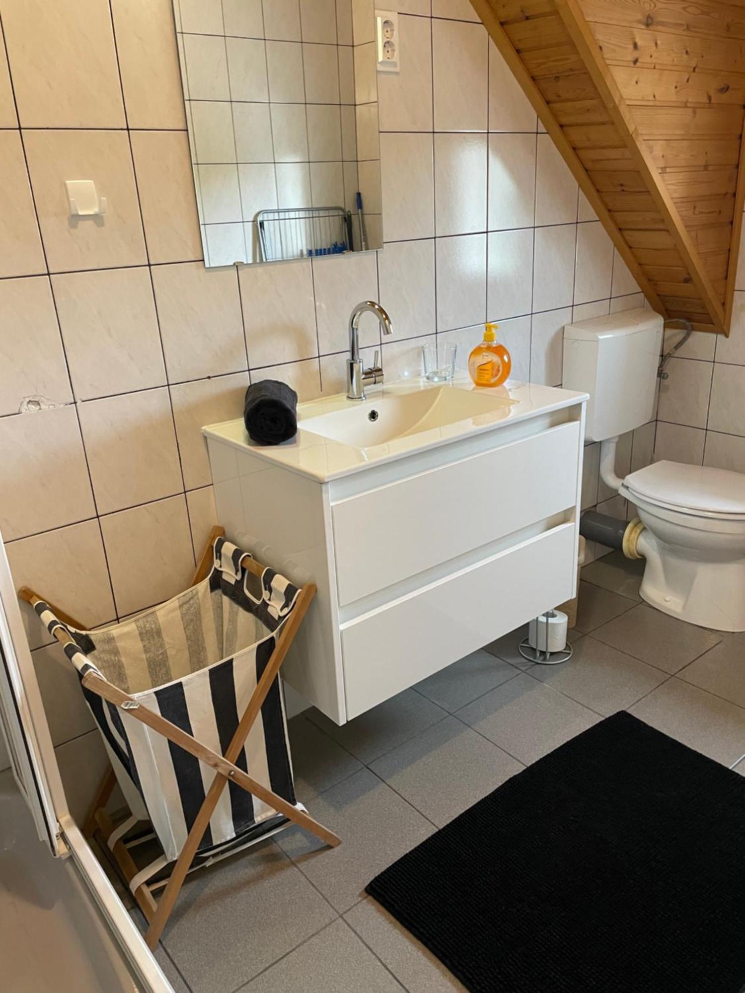 Villa Lili Apartments Balatonkeresztúr Eksteriør billede